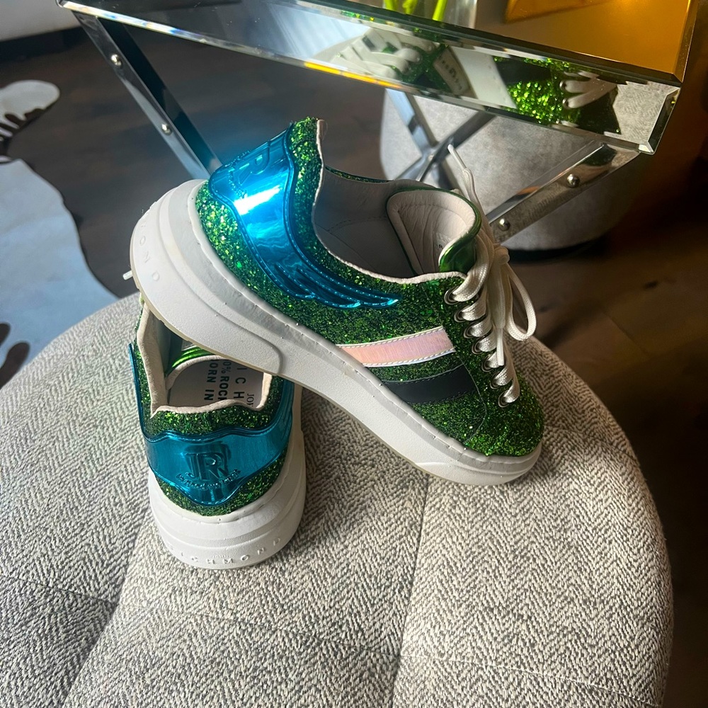 Size 35 John Richmond designer sneaker.  Lightly used, cleaning out my closet.